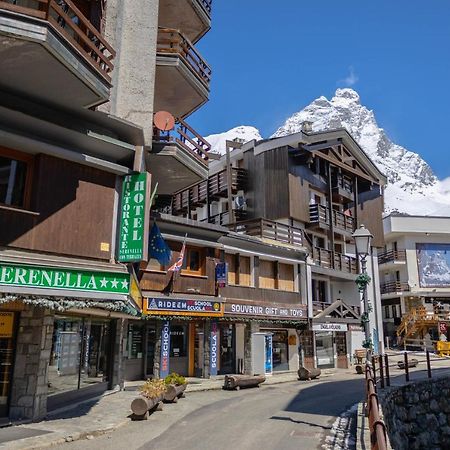 Hotel & Ristorante Serenella Breuil-Cervinia Εξωτερικό φωτογραφία