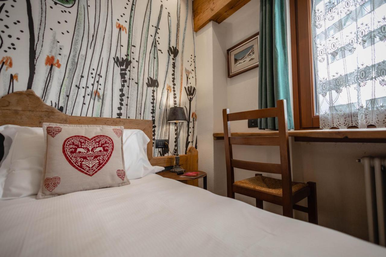 Hotel & Ristorante Serenella Breuil-Cervinia Εξωτερικό φωτογραφία