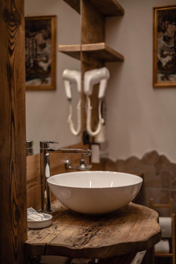 Hotel & Ristorante Serenella Breuil-Cervinia Εξωτερικό φωτογραφία