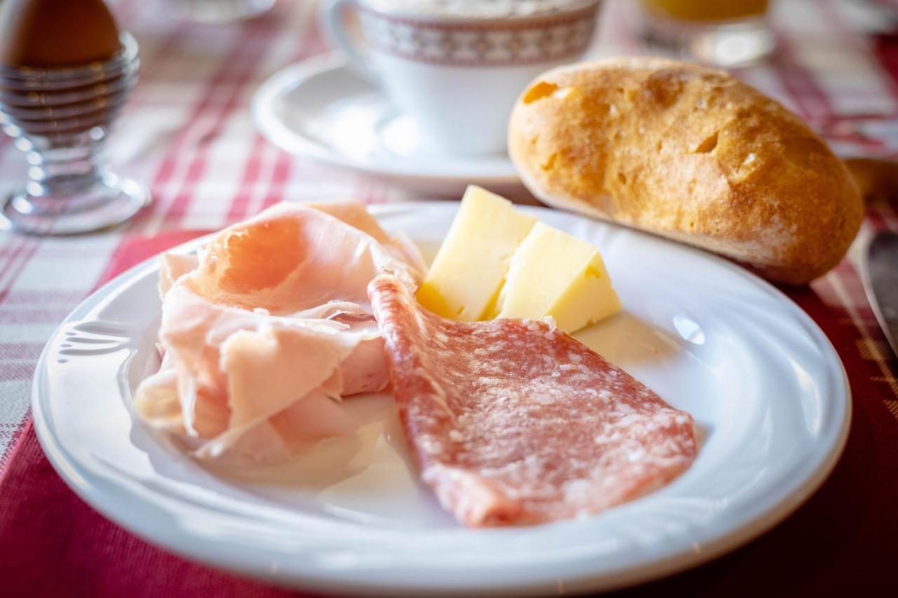 Hotel & Ristorante Serenella Breuil-Cervinia Εξωτερικό φωτογραφία