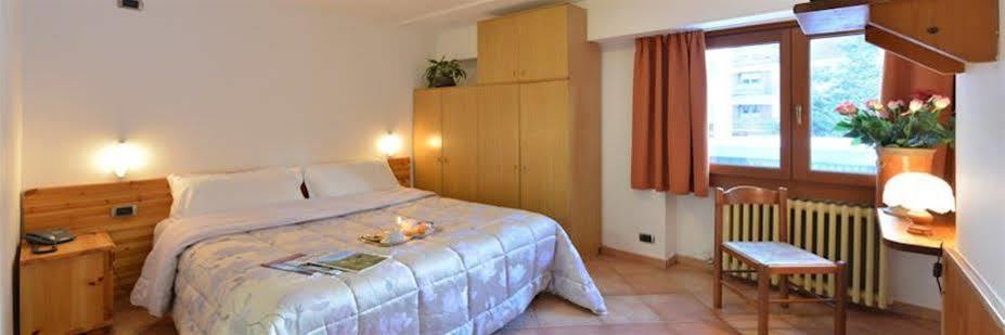 Hotel & Ristorante Serenella Breuil-Cervinia Εξωτερικό φωτογραφία